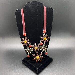 Elegant Floral Necklace with Red and Yellow Highlights